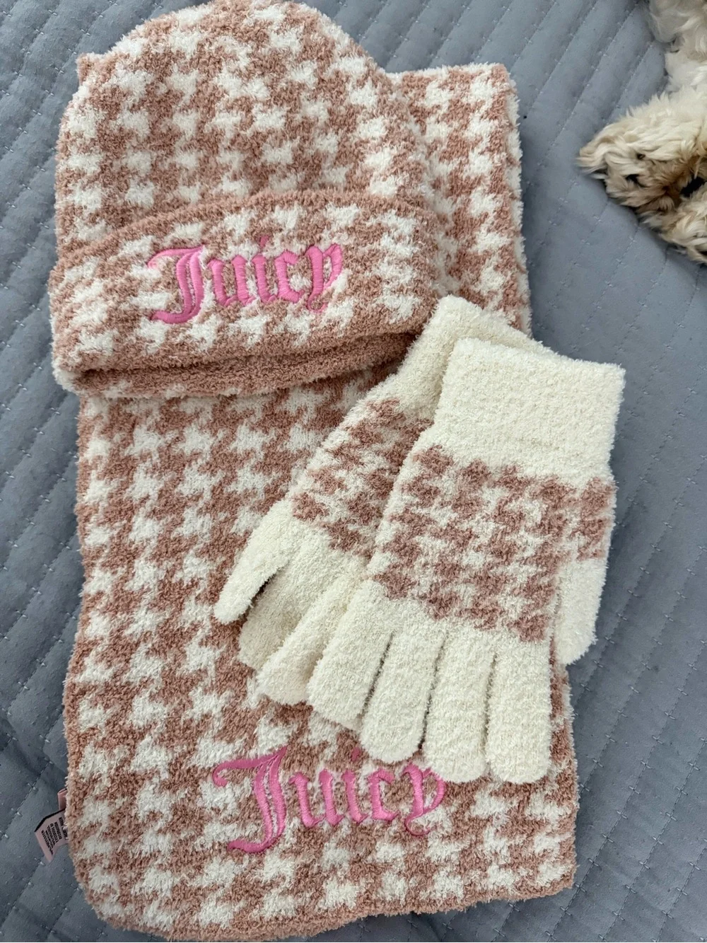 Juicy Couture Pink and Cream Houndstooth Kids Hat, Scarf & Gloves Set